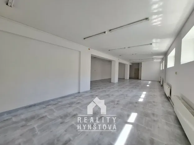 Pronájem obchodního prostoru, Blansko, Bezručova, 136 m2
