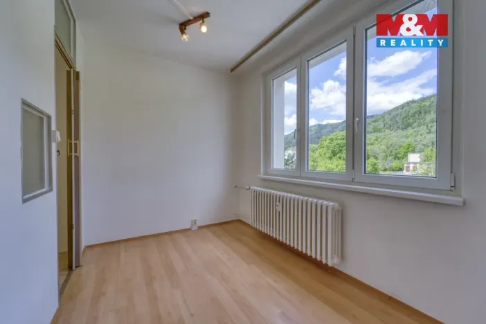 Prodej bytu 2+1, Hroznětín, Sídliště, 56 m2