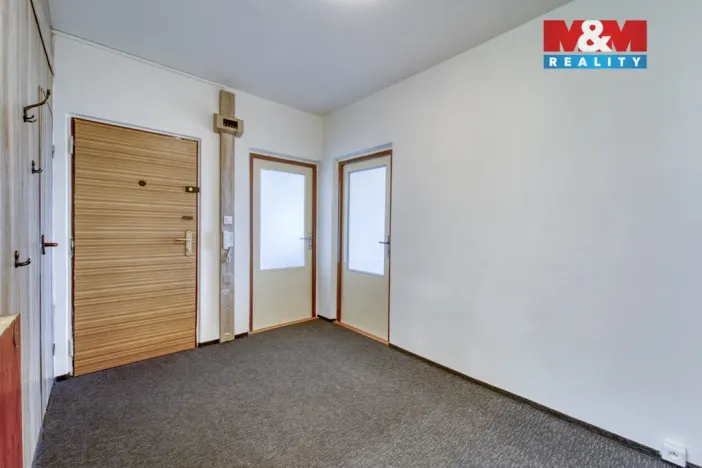 Prodej bytu 2+1, Hroznětín, Sídliště, 56 m2