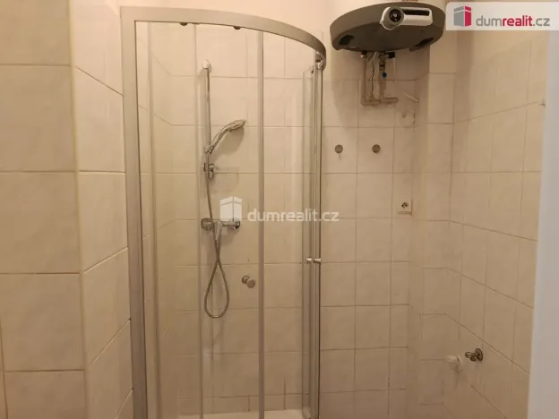 Pronájem bytu 1+kk, Praha - Strašnice, Za poštou, 28 m2