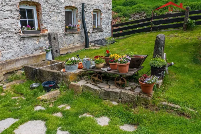 Prodej rodinného domu, Libouchec - Čermná, 176 m2