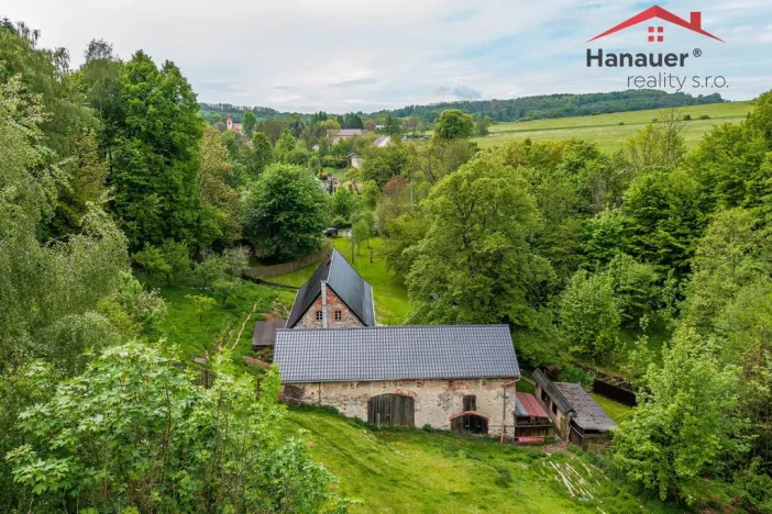 Prodej rodinného domu, Libouchec - Čermná, 176 m2