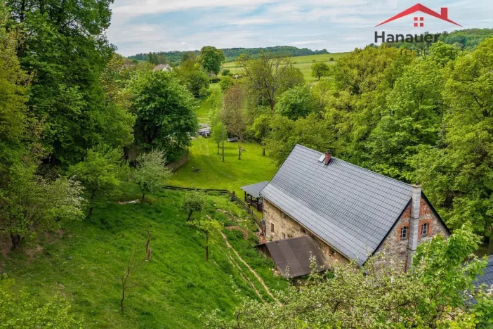 Prodej rodinného domu, Libouchec - Čermná, 176 m2