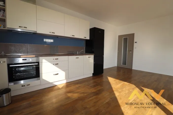 Pronájem bytu 2+kk, Hradec Králové - Třebeš, Pod Svahem, 62 m2
