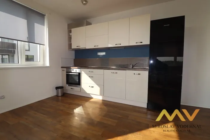 Pronájem bytu 2+kk, Hradec Králové - Třebeš, Pod Svahem, 62 m2