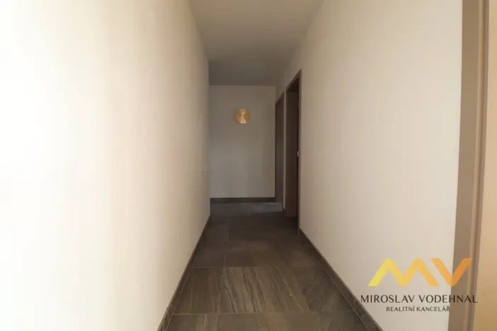 Pronájem bytu 2+kk, Hradec Králové - Třebeš, Pod Svahem, 62 m2