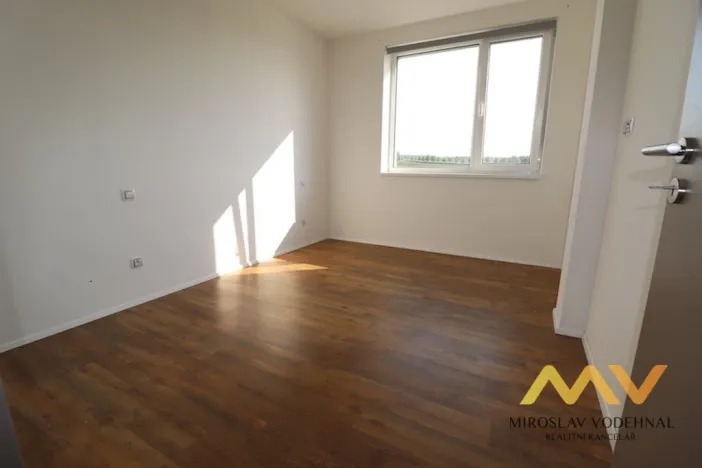 Pronájem bytu 2+kk, Hradec Králové - Třebeš, Pod Svahem, 62 m2