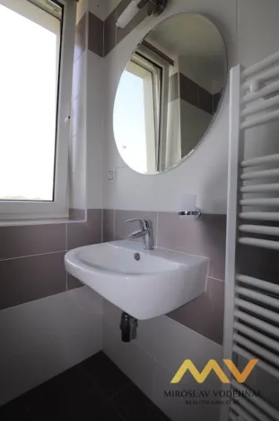 Pronájem bytu 2+kk, Hradec Králové - Třebeš, Pod Svahem, 62 m2