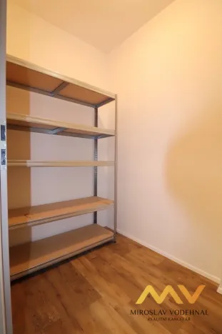 Pronájem bytu 2+kk, Hradec Králové - Třebeš, Pod Svahem, 62 m2