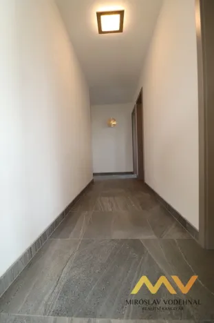 Pronájem bytu 2+kk, Hradec Králové - Třebeš, Pod Svahem, 62 m2