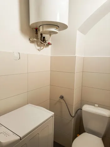 Pronájem bytu 1+kk, Praha - Smíchov, Holečkova, 20 m2