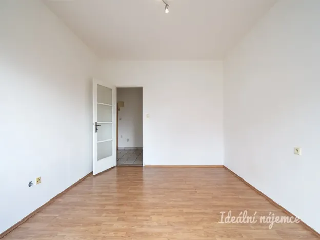 Pronájem bytu 2+1, Praha - Střešovice, Na Hubálce, 43 m2