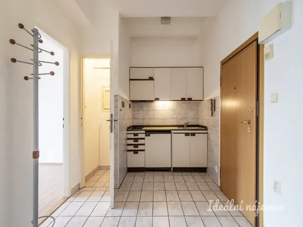 Pronájem bytu 2+1, Praha - Střešovice, Na Hubálce, 43 m2