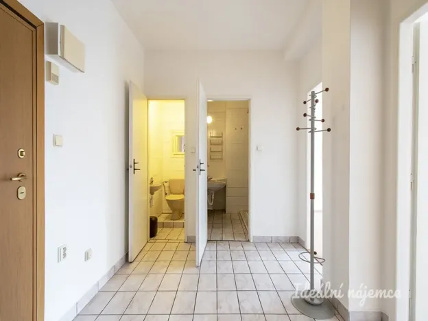 Pronájem bytu 2+1, Praha - Střešovice, Na Hubálce, 43 m2