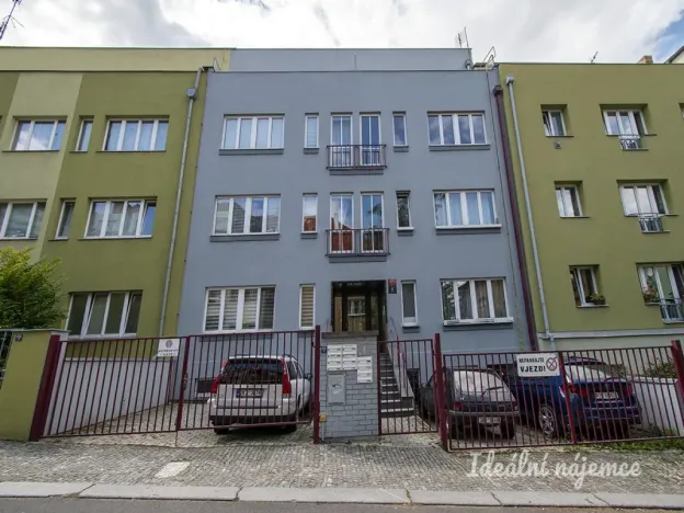 Pronájem bytu 2+1, Praha - Střešovice, Na Hubálce, 43 m2