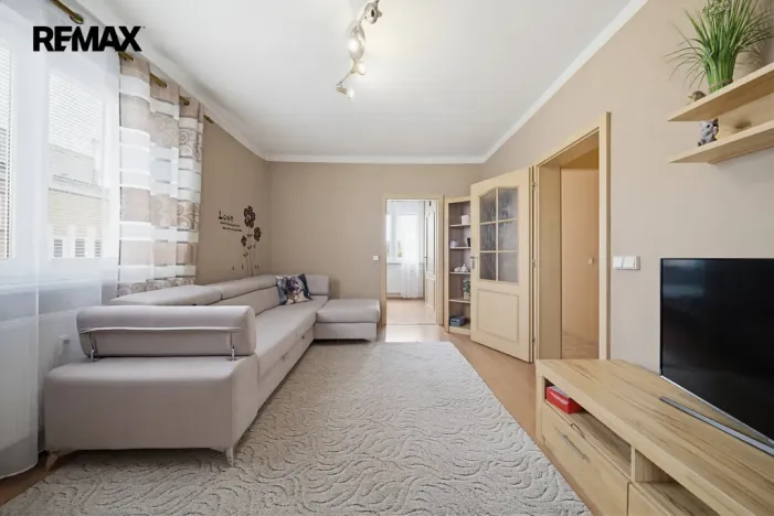 Prodej bytu 3+1, Chodov, Obránců míru, 52 m2