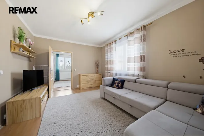 Prodej bytu 3+1, Chodov, Obránců míru, 52 m2