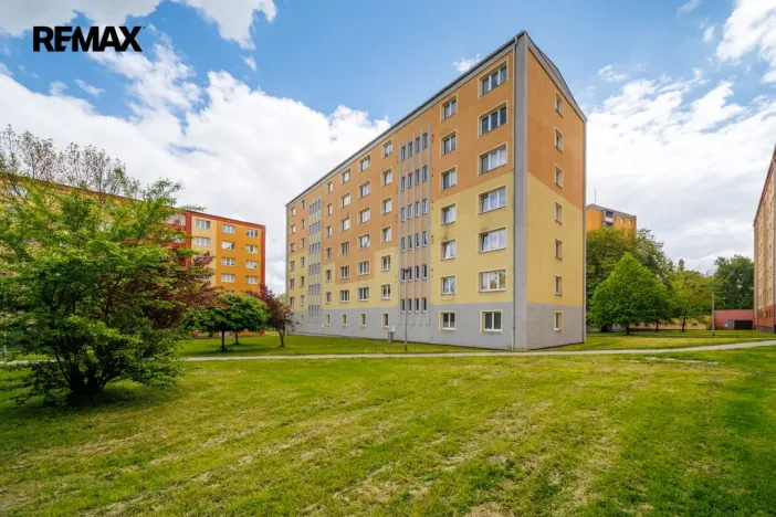 Prodej bytu 3+1, Chodov, Obránců míru, 52 m2