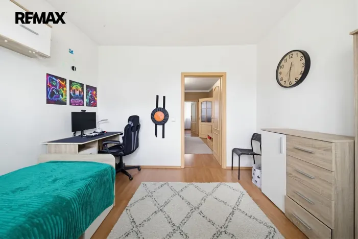 Prodej bytu 3+1, Chodov, Obránců míru, 52 m2