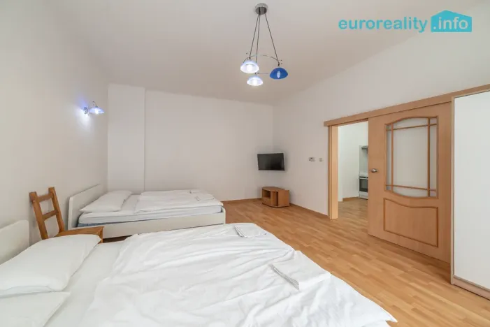 Prodej bytu 2+kk, Karlovy Vary, Moskevská, 47 m2