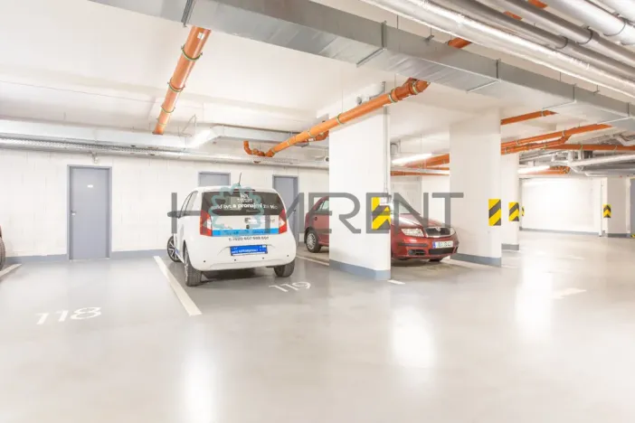 Pronájem bytu 1+kk, Praha - Háje, Sochorcova, 33 m2