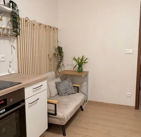 Pronájem bytu 3+kk, Praha - Řeporyje, 43 m2