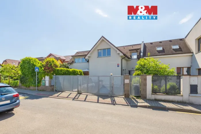 Prodej rodinného domu, Praha - Suchdol, K Roztokům, 160 m2