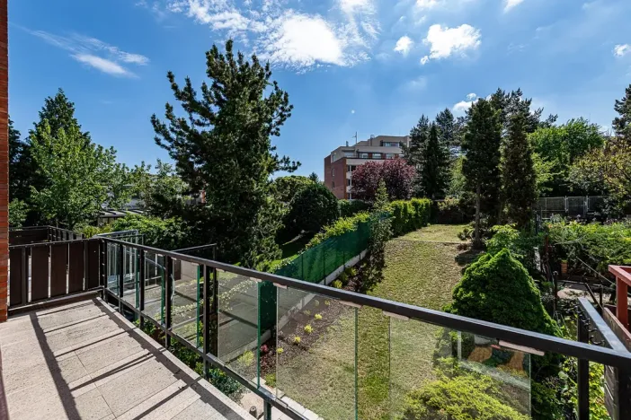 Pronájem rodinného domu, Praha - Dejvice, Krohova, 250 m2