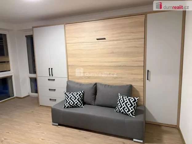 Pronájem bytu 1+kk, Mariánské Lázně - Hamrníky, třída Vítězství, 26 m2