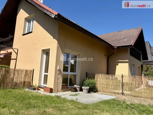 Pronájem bytu 1+kk, Mariánské Lázně - Hamrníky, třída Vítězství, 26 m2