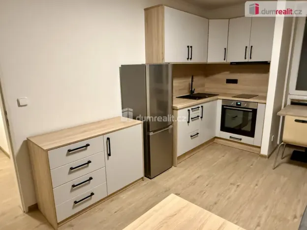 Pronájem bytu 1+kk, Mariánské Lázně - Hamrníky, třída Vítězství, 31 m2