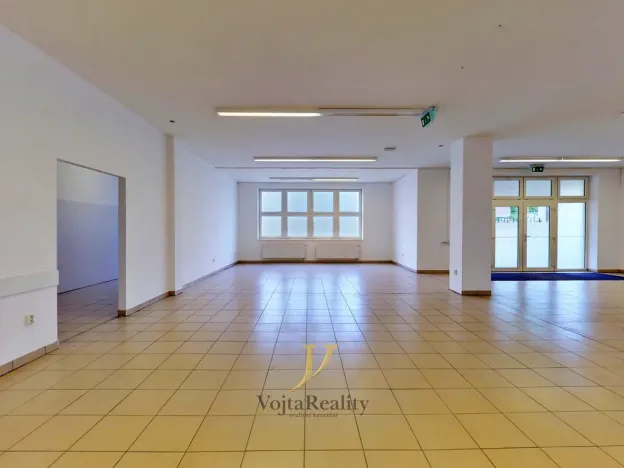 Pronájem obchodního prostoru, Uničov, Šumperská, 450 m2