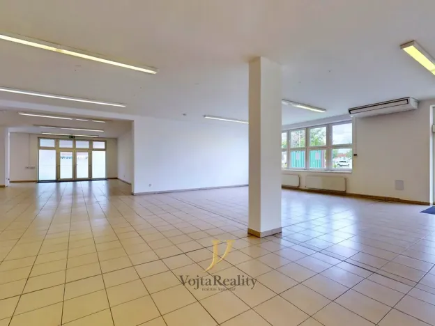 Pronájem obchodního prostoru, Uničov, Šumperská, 450 m2