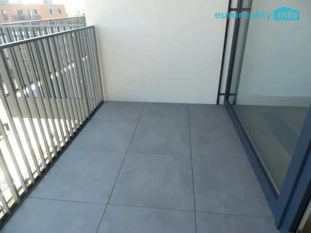Pronájem bytu 1+kk, Praha - Řeporyje, Jáchymovská, 30 m2