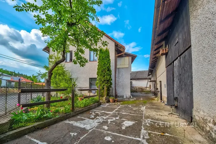 Prodej rodinného domu, Chleby, 303 m2
