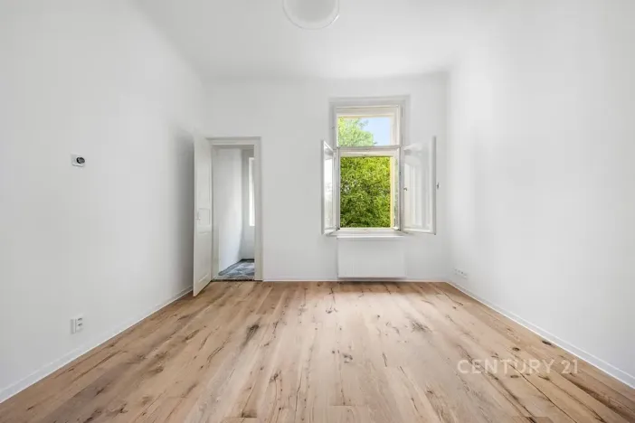 Pronájem bytu 1+kk, Praha - Nusle, Sezimova, 27 m2