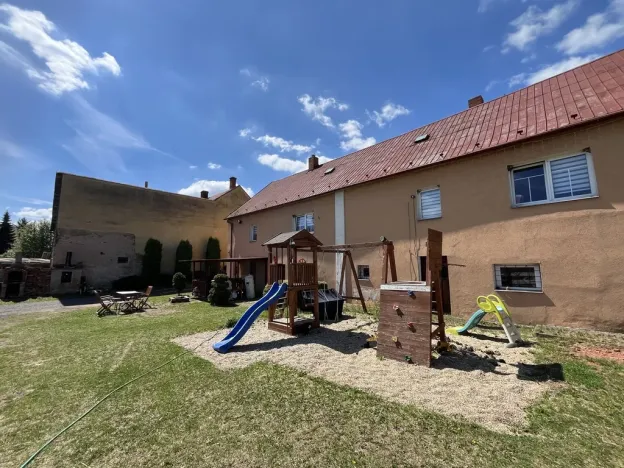 Prodej rodinného domu, Očihov, 280 m2