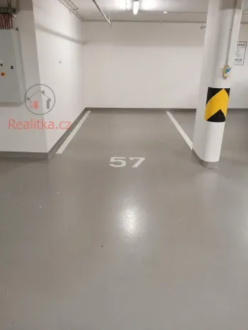 Pronájem garáže, Praha - Holešovice, Argentinská, 12 m2