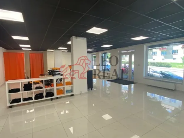 Prodej obchodního prostoru, Brno, Kosmova, 120 m2