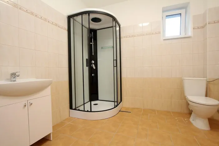 Pronájem bytu 1+kk, Pardubice - Rosice, generála Svobody, 27 m2