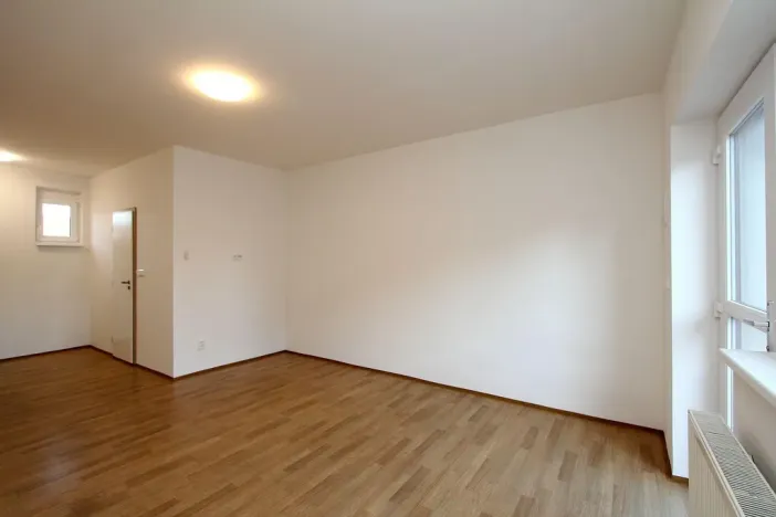Pronájem bytu 1+kk, Pardubice - Rosice, generála Svobody, 29 m2