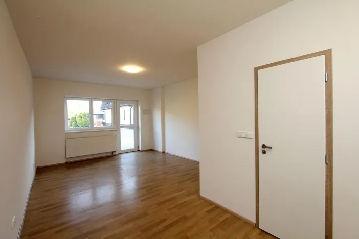 Pronájem bytu 1+kk, Pardubice - Rosice, generála Svobody, 29 m2