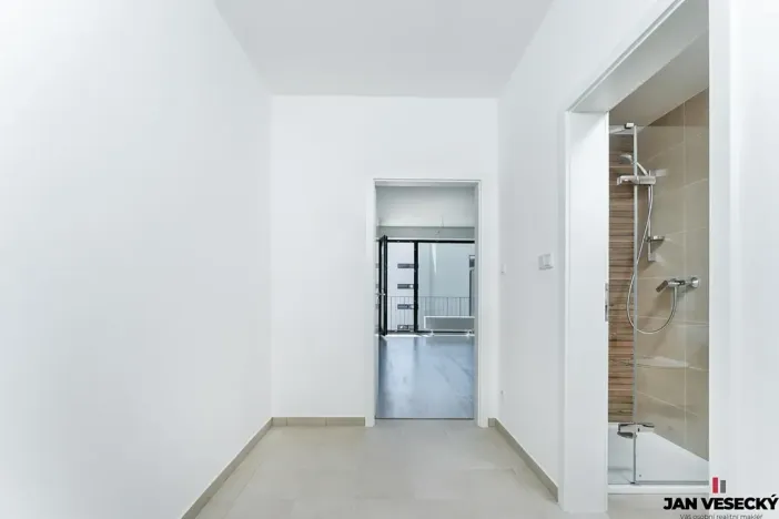 Prodej bytu 1+kk, Plzeň, Železná, 32 m2