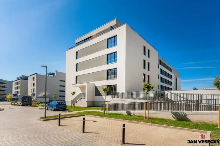 Prodej bytu 1+kk, Plzeň, Železná, 33 m2