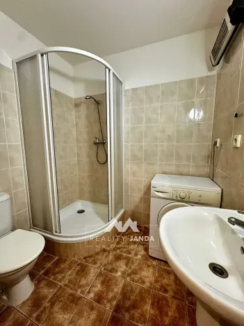 Pronájem bytu 2+kk, Brno, třída Generála Píky, 40 m2