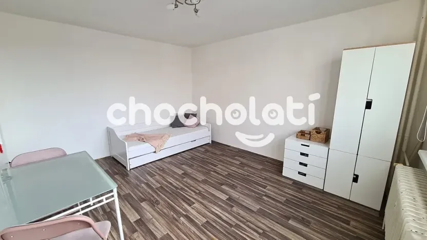 Pronájem bytu 1+kk, Pardubice, Okrajová, 28 m2