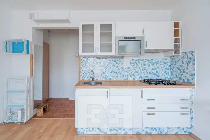 Pronájem bytu 1+kk, Praha - Strašnice, Za poštou, 25 m2
