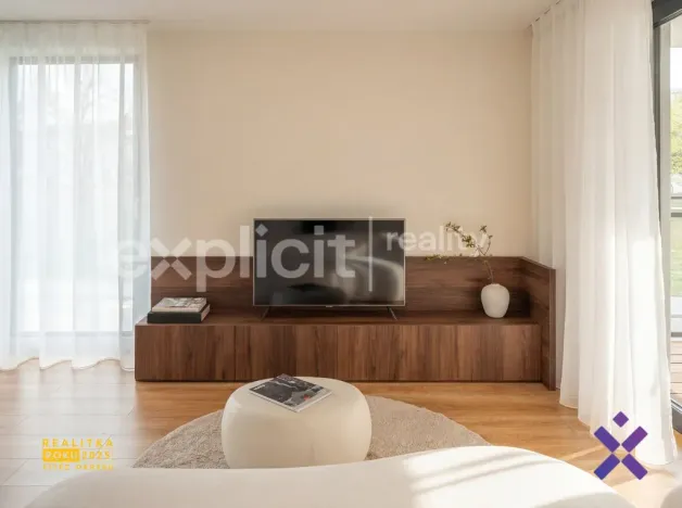 Pronájem bytu 2+kk, Zlín, Tyršovo nábřeží, 51 m2