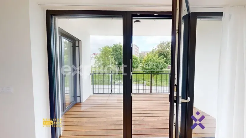 Pronájem bytu 2+kk, Zlín, Tyršovo nábřeží, 51 m2