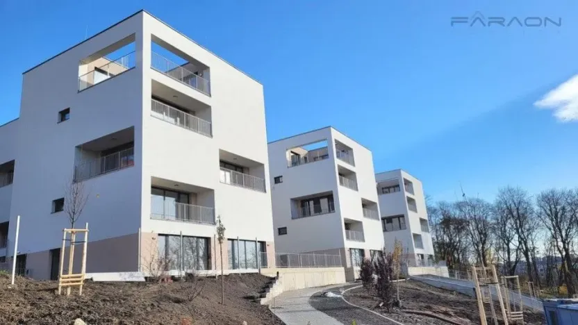 Pronájem bytu 2+kk, Praha - Vysočany, Pod Krocínkou, 60 m2